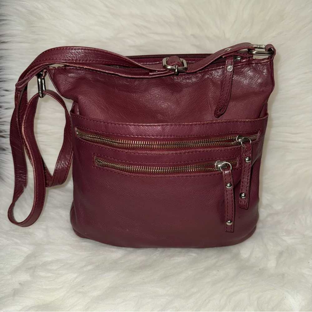Elegant Burgundy Leather Shoulder Bag